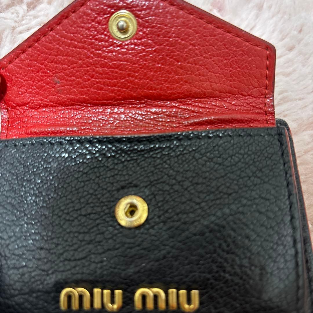 MIU MIU 三つ折り財布 黒