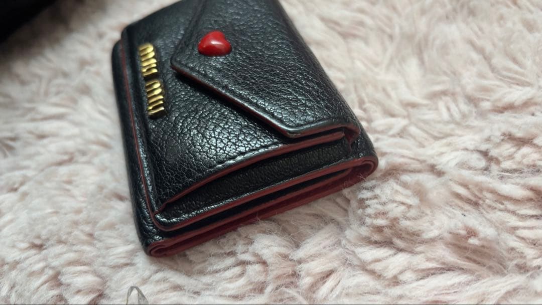 MIU MIU 三つ折り財布 黒