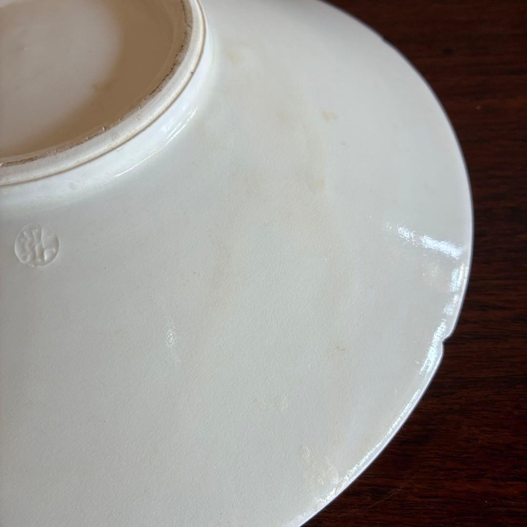 高麗陶房　宮岡英夫　「白磁陽刻花文鉢」　共箱入　作者サイン入25.12.10-2