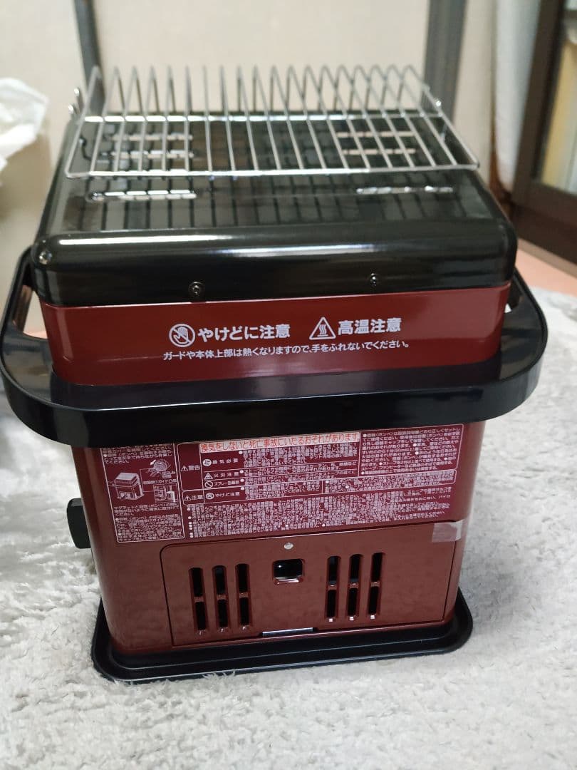 iwatani ストーブ 赤　デカ暖
