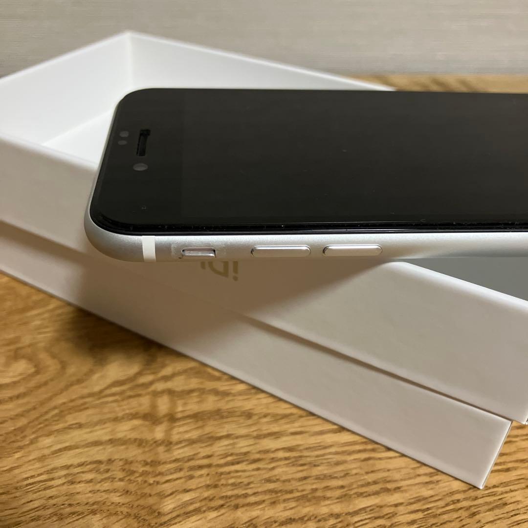 iPhone SE第2世代　64GB バッテリー91% ホワイトSIMフリー