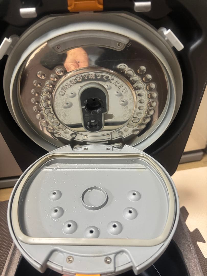 [倉庫処分セール]HITACHI IHジャー炊飯器 RZ-W100EM 24年製