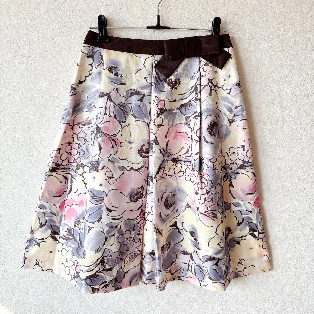 新品タグ付⭐️エムズグレイシー フラワープリント フレアスカート 38 M 花柄