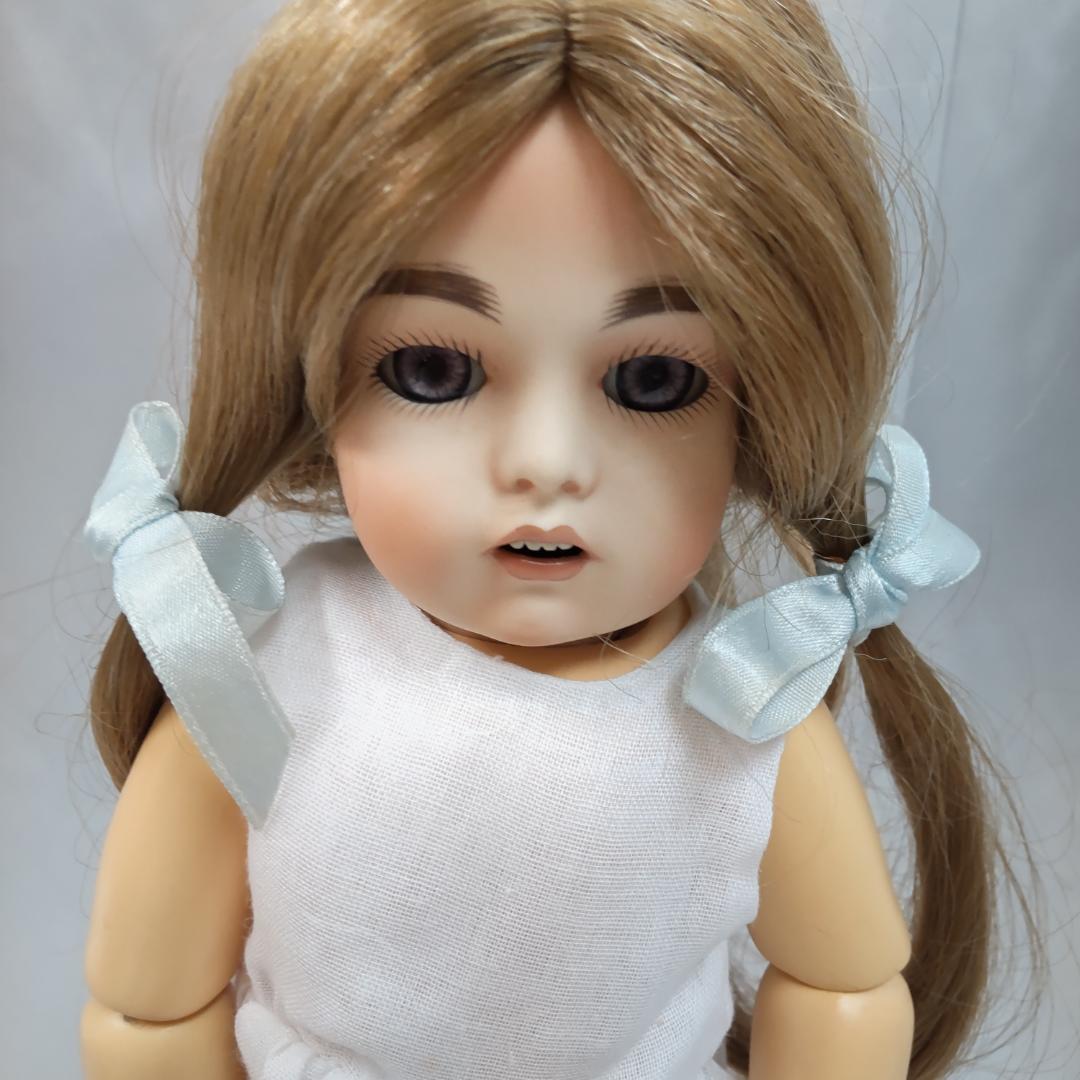 アンティークドール　リプロ　人形　ストロングミュージアム監修