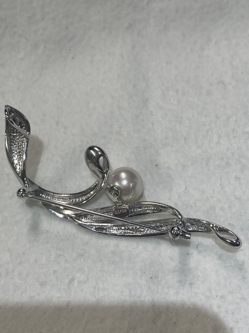 パールブローチ　南洋真珠　9.7mm