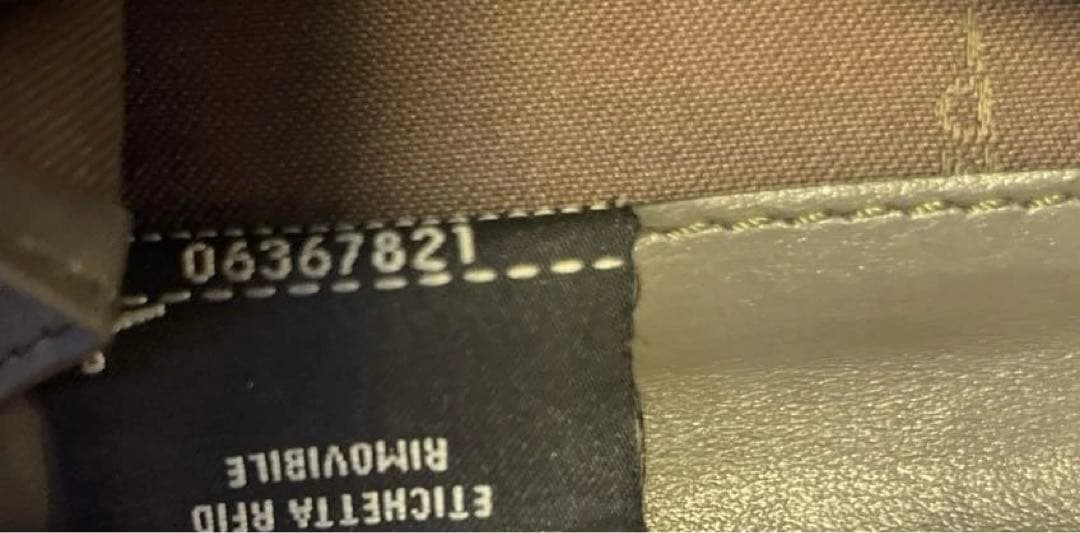 FENDI フェンディ　三つ折り財布　8M0395