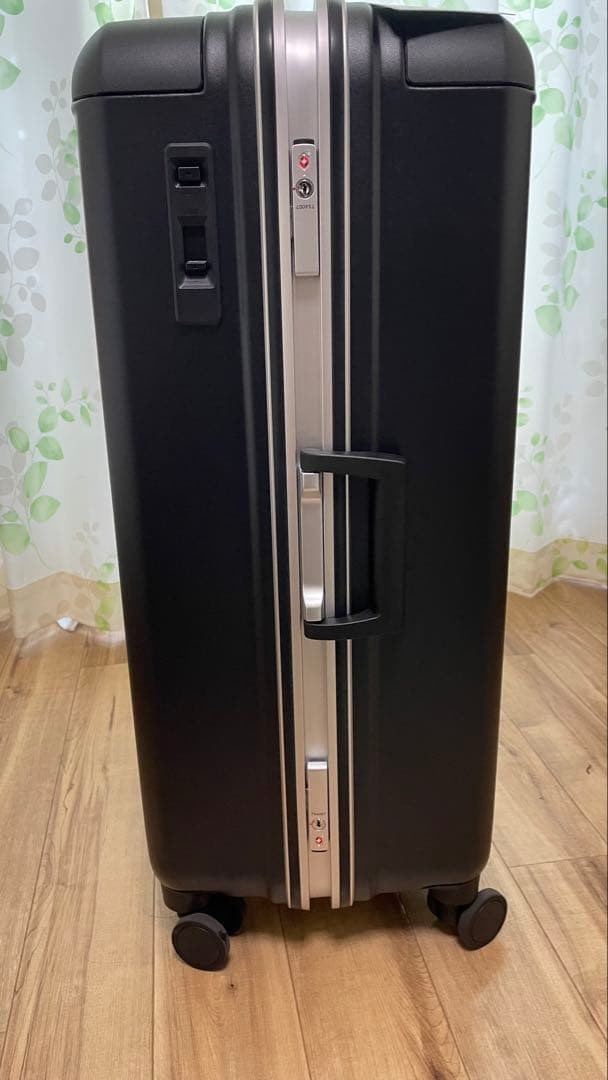 BERMAS HERITAGEⅡ 88Lキャリーケース