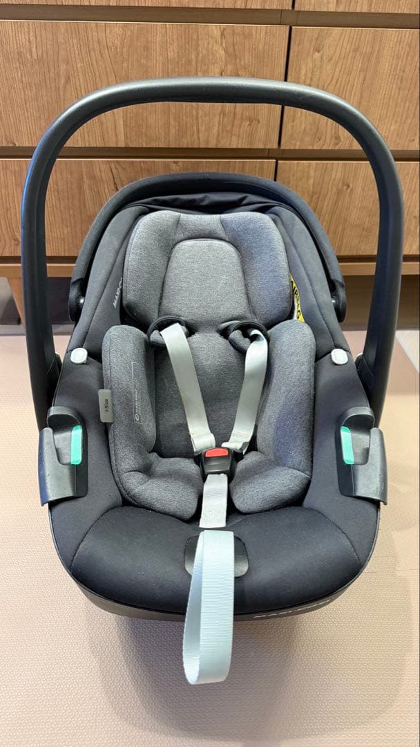 MAXI-COSI チャイルドシートpebble 360