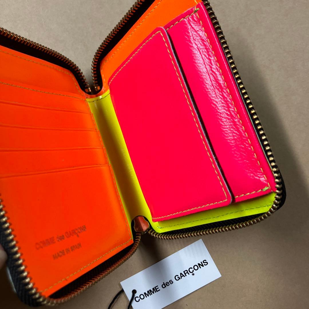 箱付き新品　コムデギャルソン　2つ折り財布　イエロー