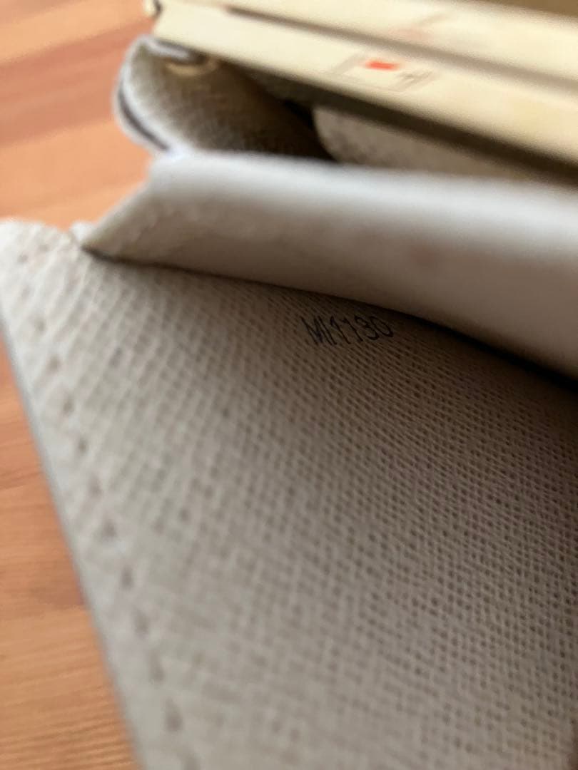 ルイヴィトンダミエ　二つ折り財布