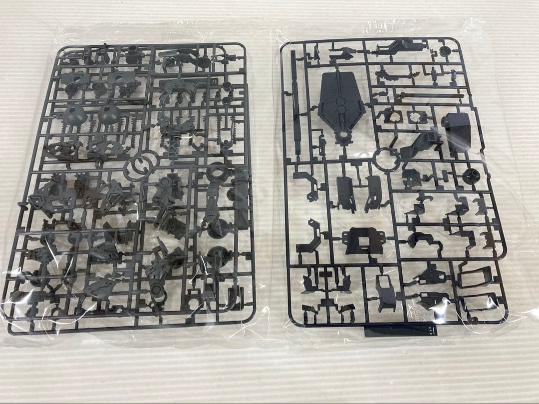 T626 バンダイ MG RX-93 νガンダム Ver.Ka 1/100 未組