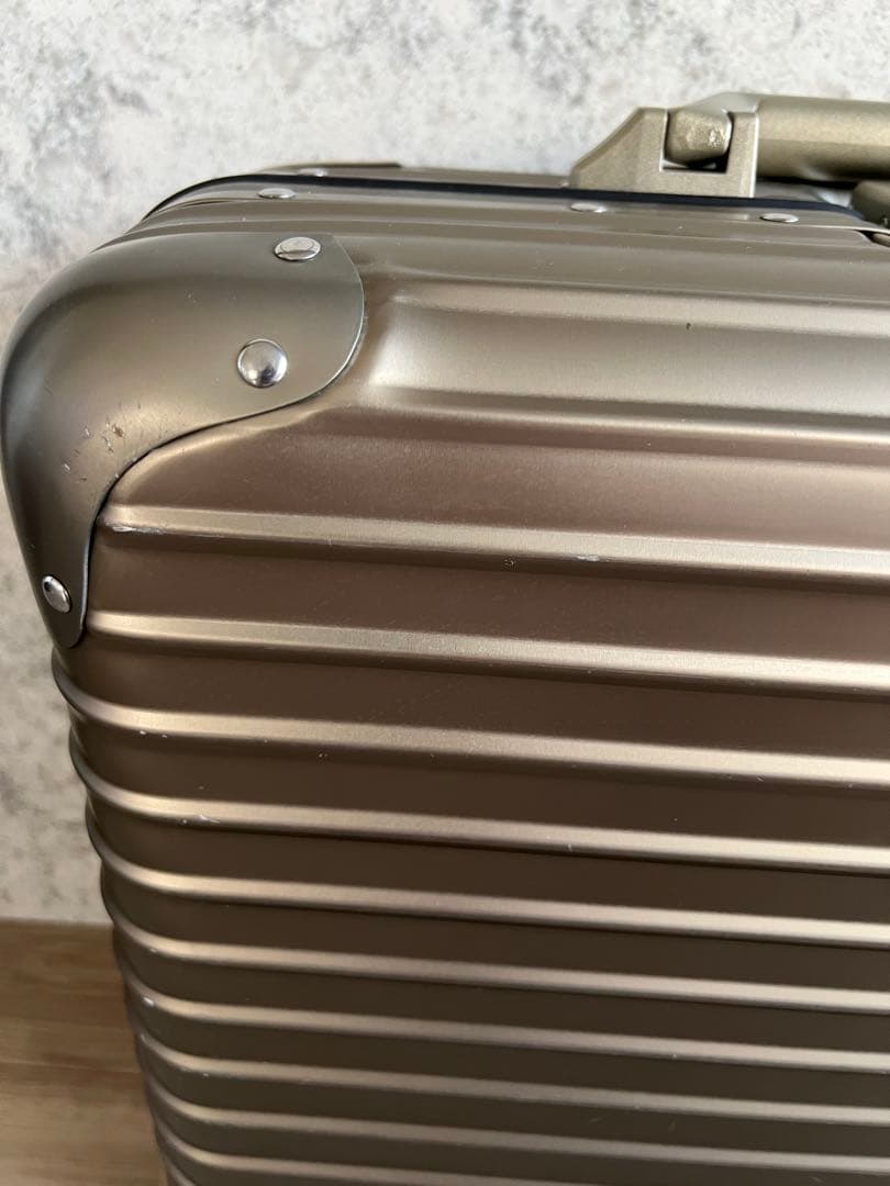 TAMO RIMOWA リモワ トパーズ チタニウム ビジネストロリー4輪