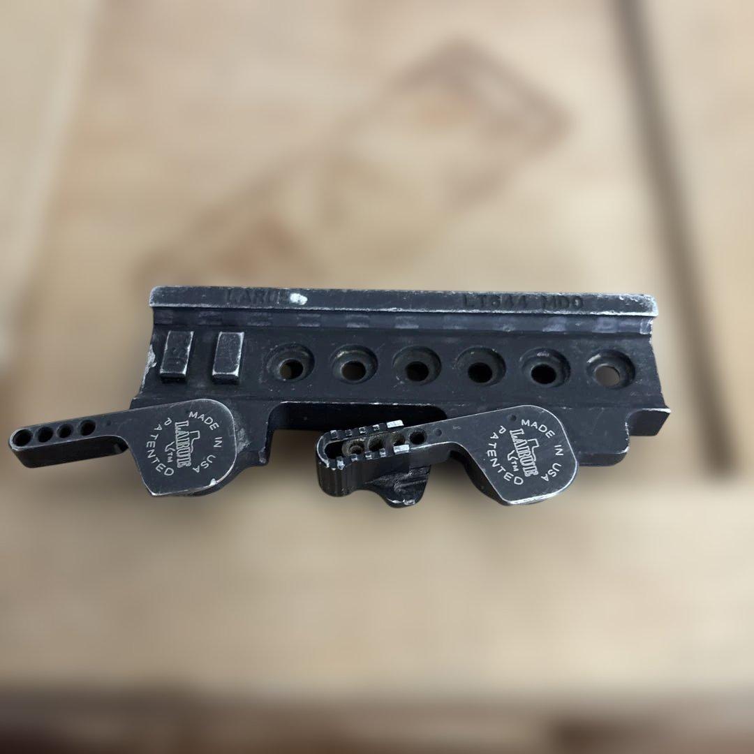 米軍　実物　LARUE LT 644 ACOG マウント　送料無料