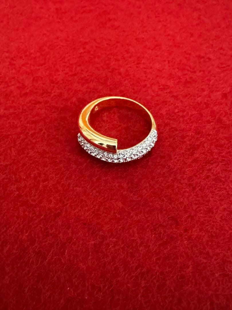 スワロフスキー ゴールドクリスタルリング価格交渉どうぞ