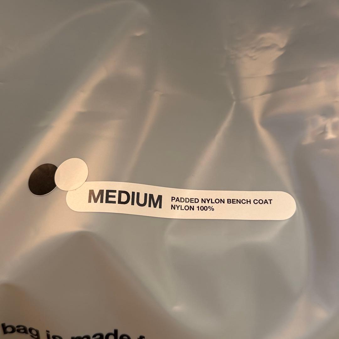 PADDED NYLON BENCH COAT ブラック/ホワイト ennoy