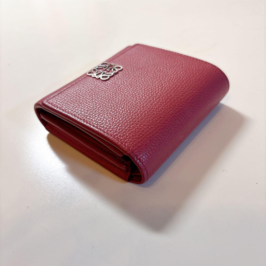 LOEWE ピンク 三つ折り財布