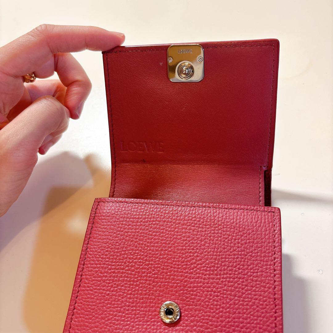 LOEWE ピンク 三つ折り財布