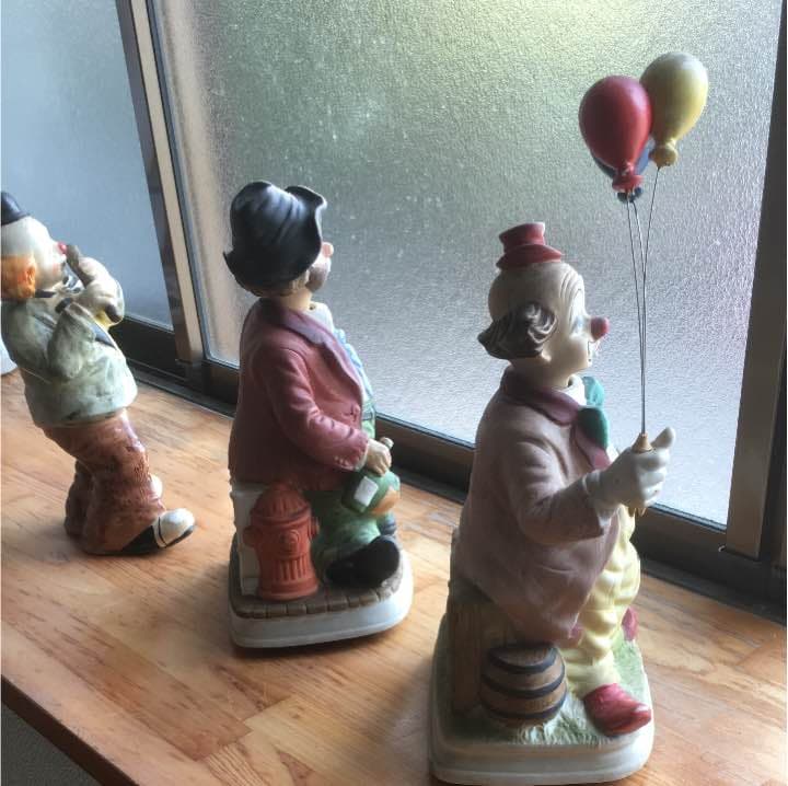ピエロの置物