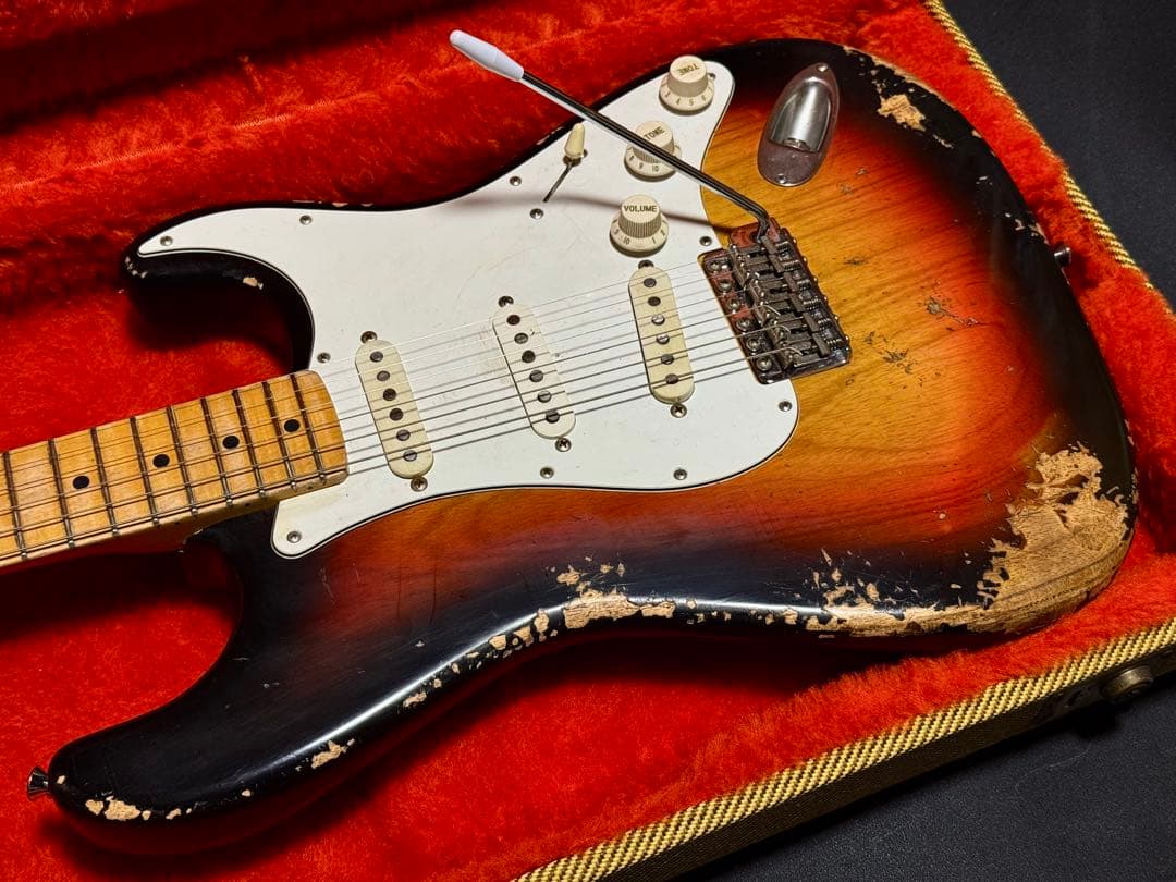 ギター Fender Japan Stratocaster ST72 nitro
