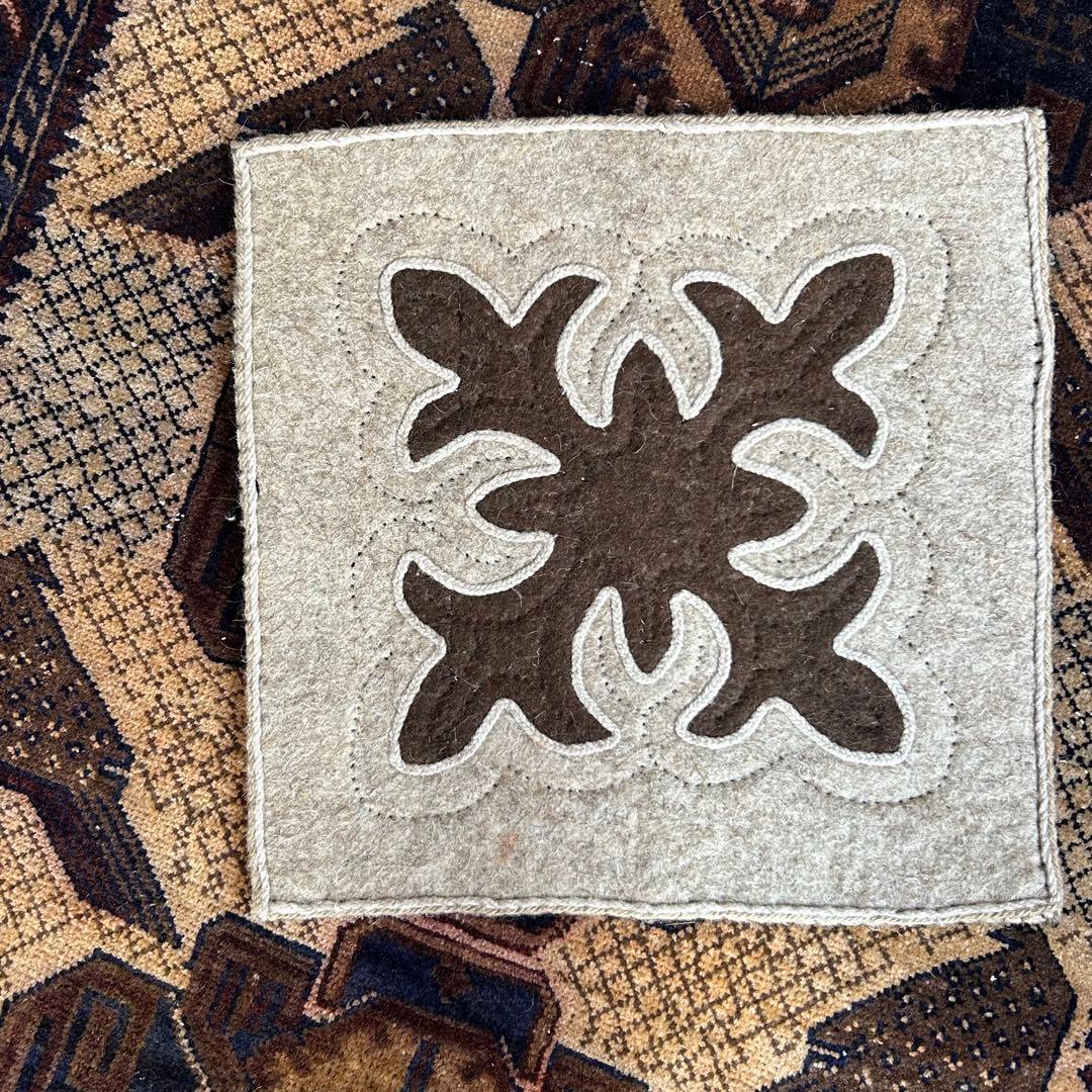 キルギス　ウールマット　シルダック