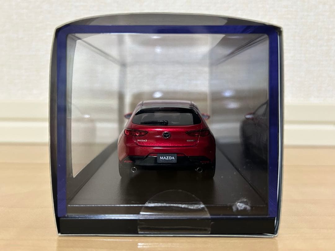 Mazda3レッド 1/43 スケール
