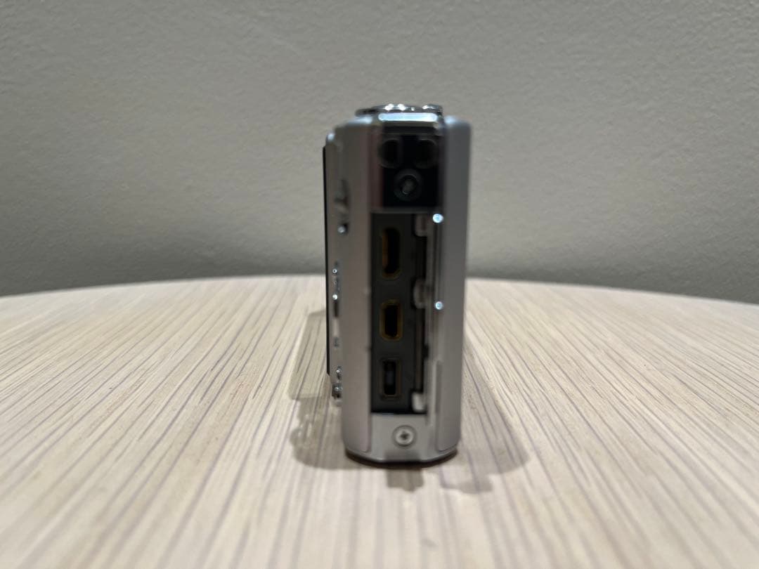 LUMIX DMC-FX37 10メガピクセル