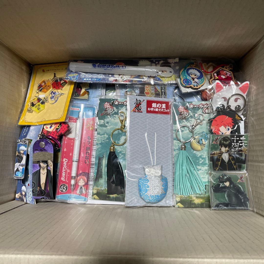 銀魂 グッズ アニメグッズ 缶バッジ 限定品200点以上