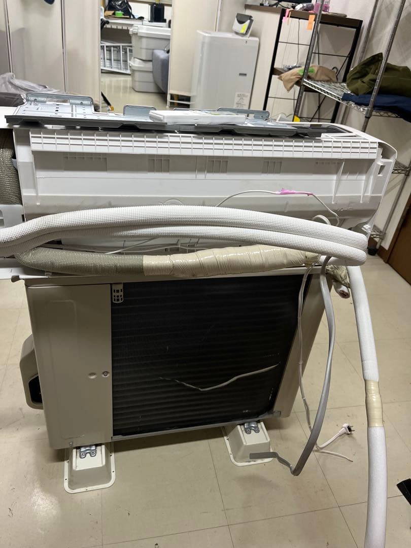 エアコン　シャープ 2023年製 形名 AY-R22F-W