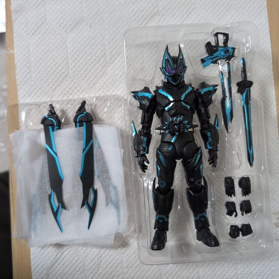 S.H.フィギュアーツ　仮面ライダーXギーツ