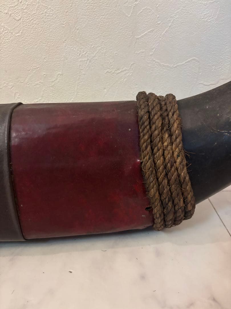 牛の角　約90センチ　龍　オブジェ　飾り　インテリア　水牛