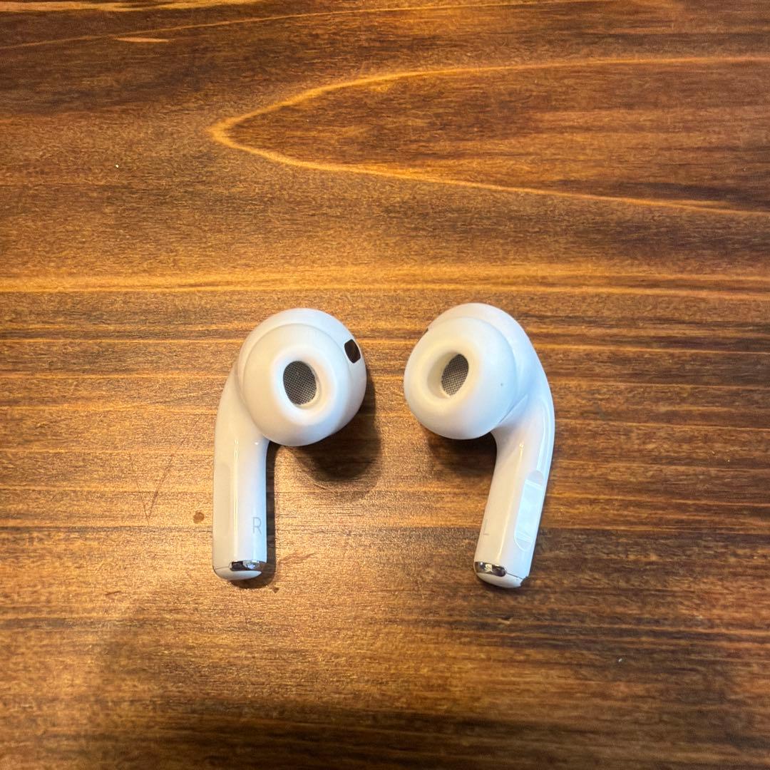 AirPods Pro 本体 第二世代　充電ケース付き