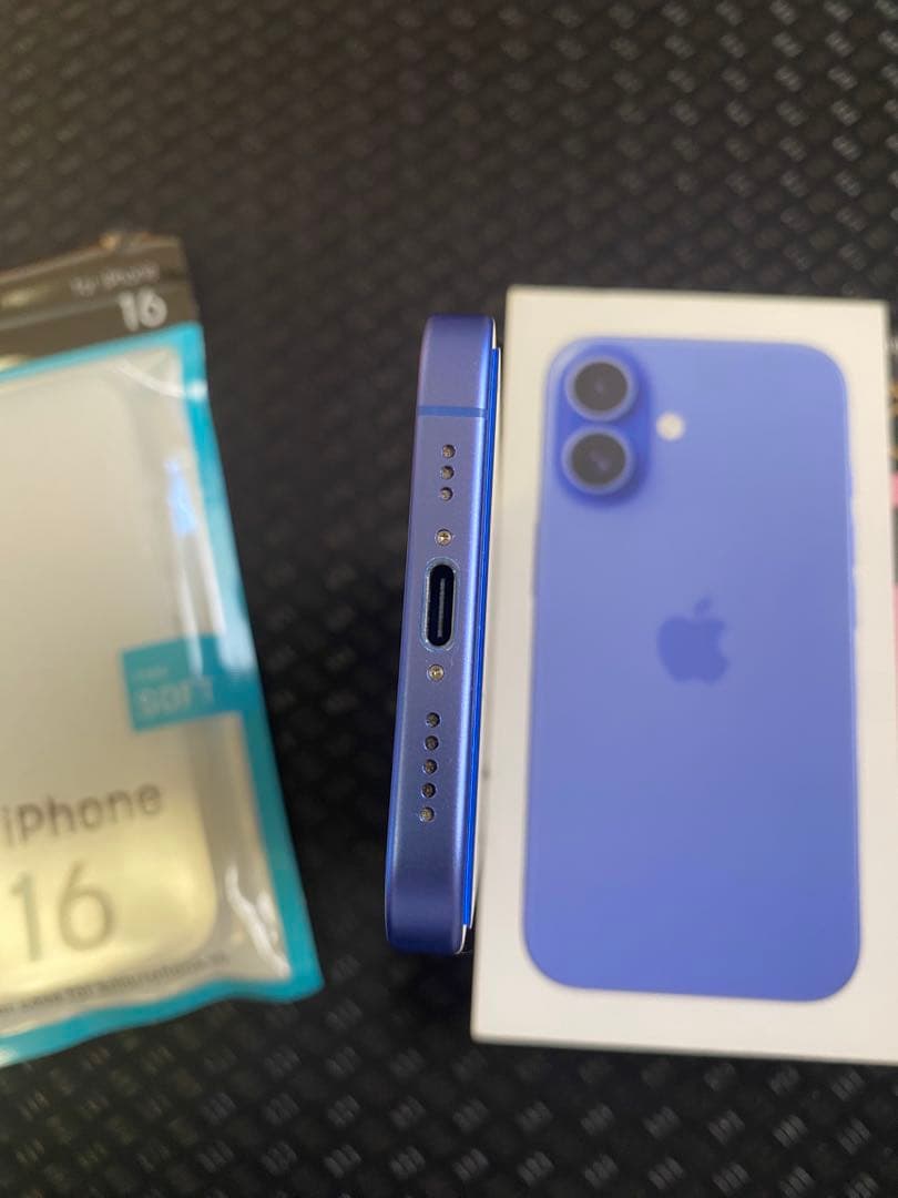 SHUN 　iPhone16 256gb 美品