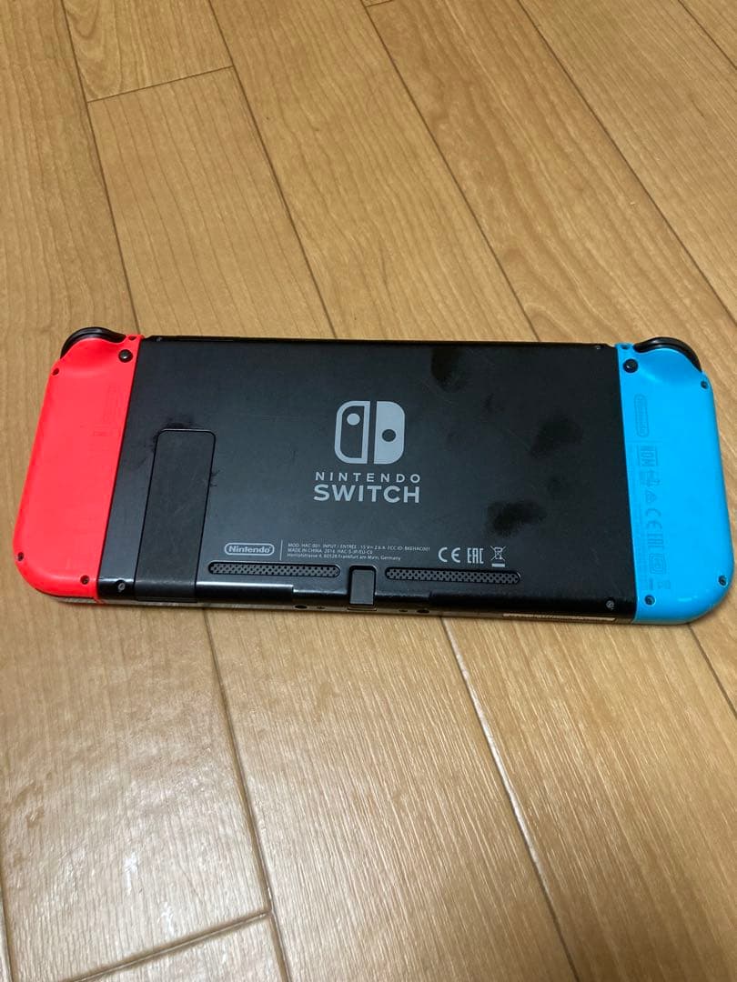 液晶不良　Nintendo Switch ネオンレッド/ネオンブルー　箱傷あり