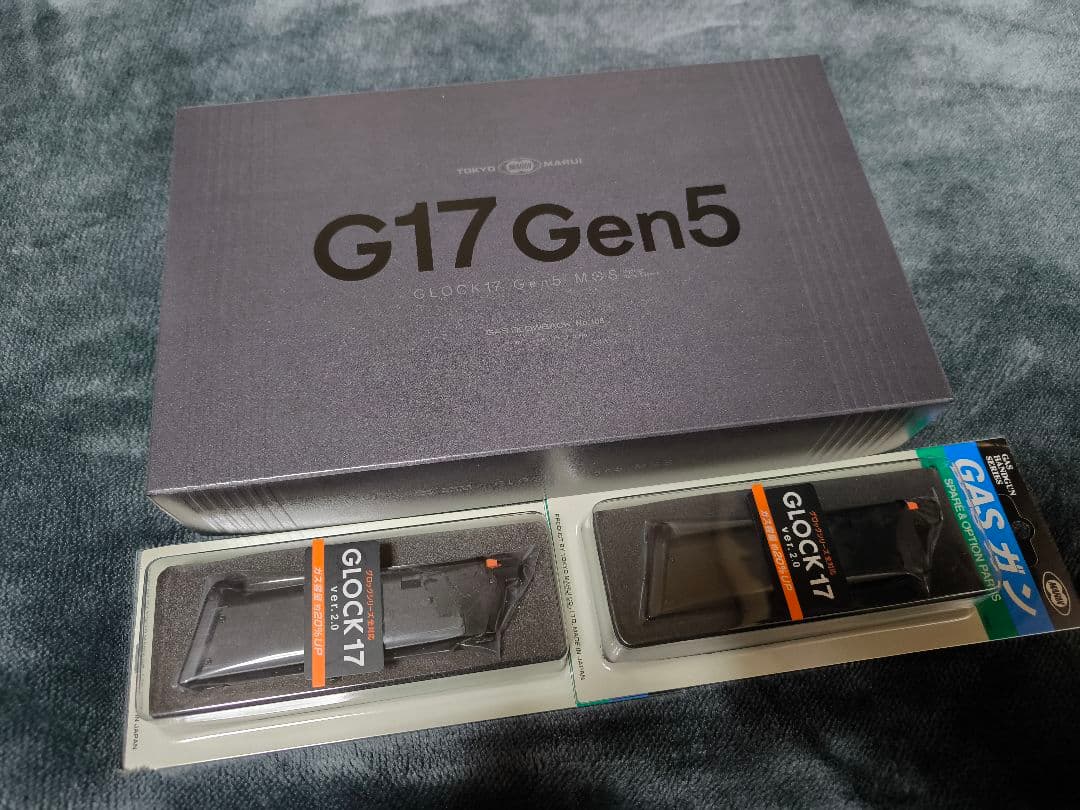 未使用品　 東京マルイ G17 Gen5 MOS ＋ 予備マガジン２本 セット
