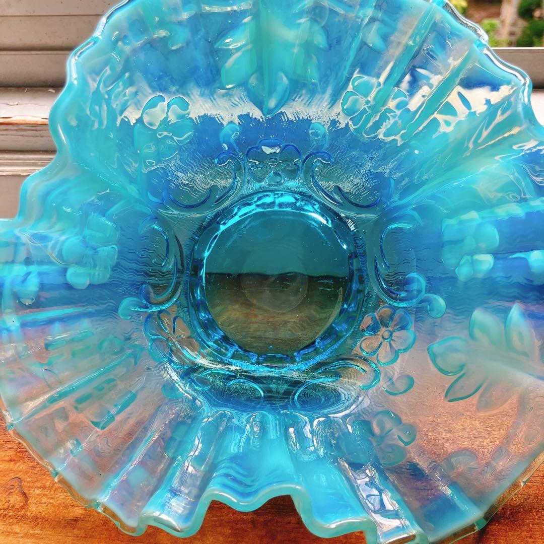 ブルー　オパルセント　ウランガラス　フリル ボウル フェントンかも