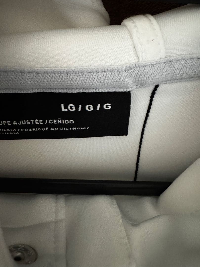 え*読様 ⭐︎美品⭐︎Under Armour フルジップパーカー LG/G ホ