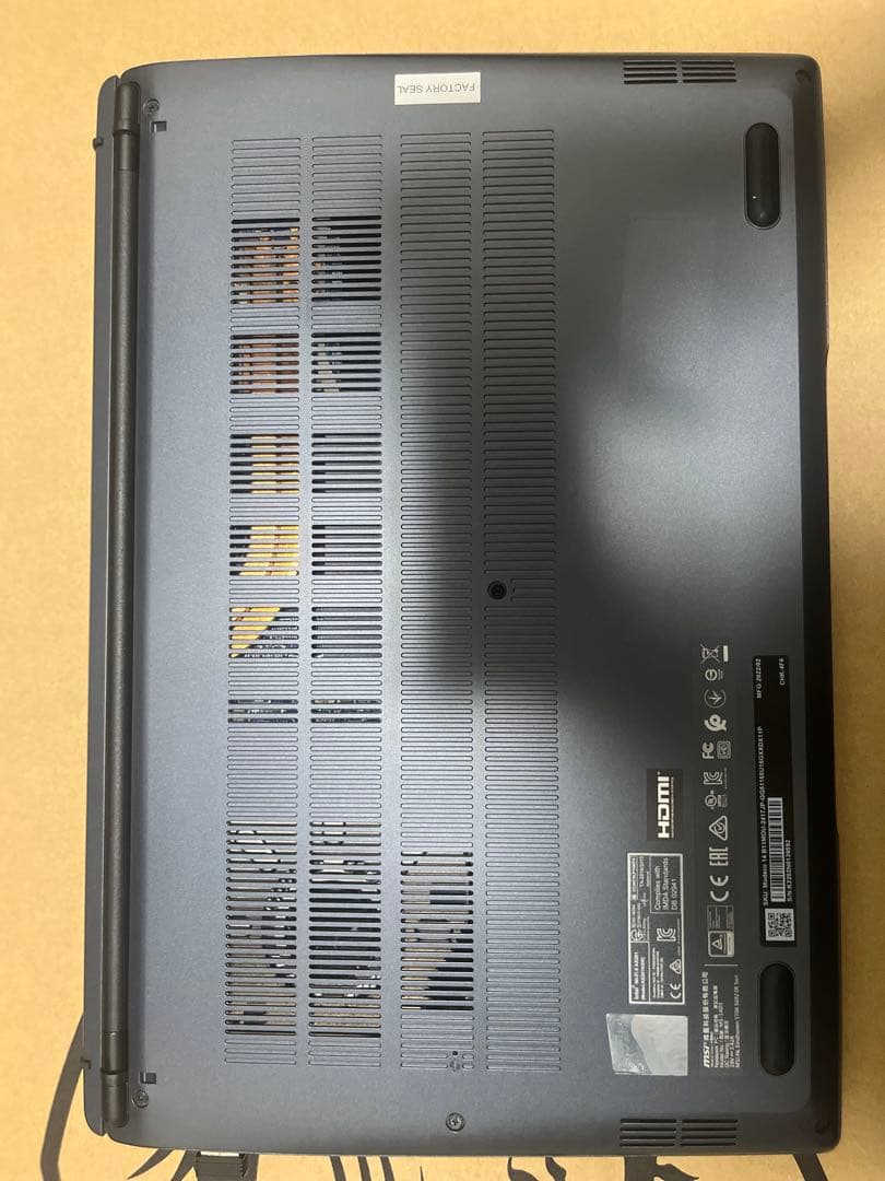 【ほぼ新品】 Modern 14 B11MOU ノートPC