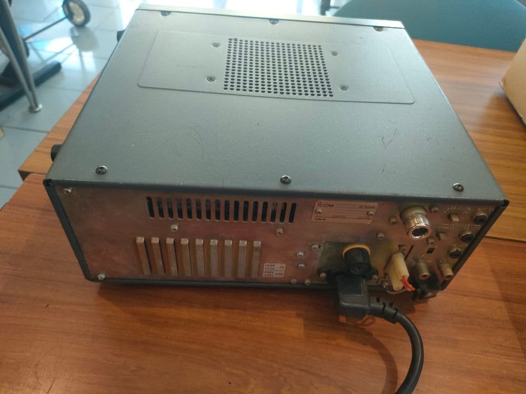 Icom IC-R7000 受信機