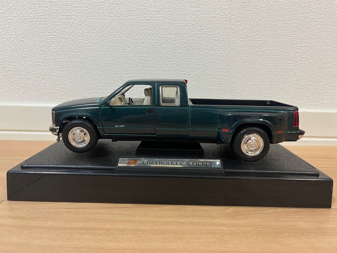 ミニカー 1997 chevrolet c/k pickup 3500