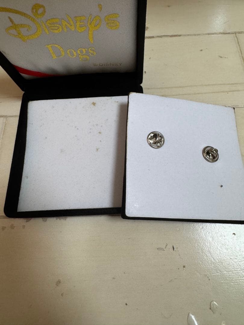 Disney's Dogs　ディズニー ピンバッジ