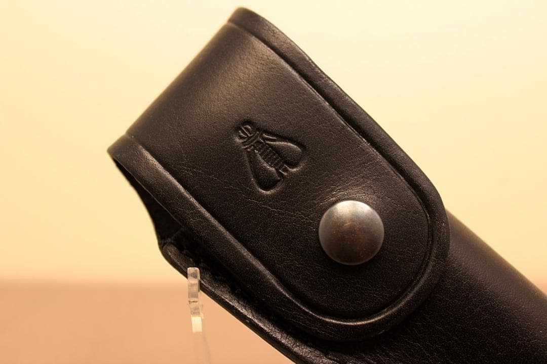 ★LAGUIOLE EN AUBRAC ソムリエナイフ 専用革ケース★BEE★