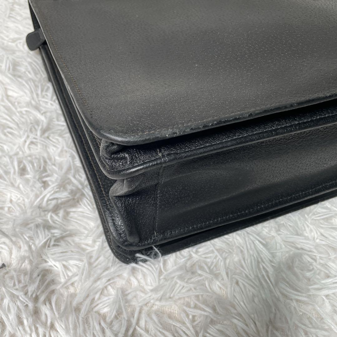 PRADA プラダ　ビジネスバッグ　レザー　ブラック　黒　本革　シボ革
