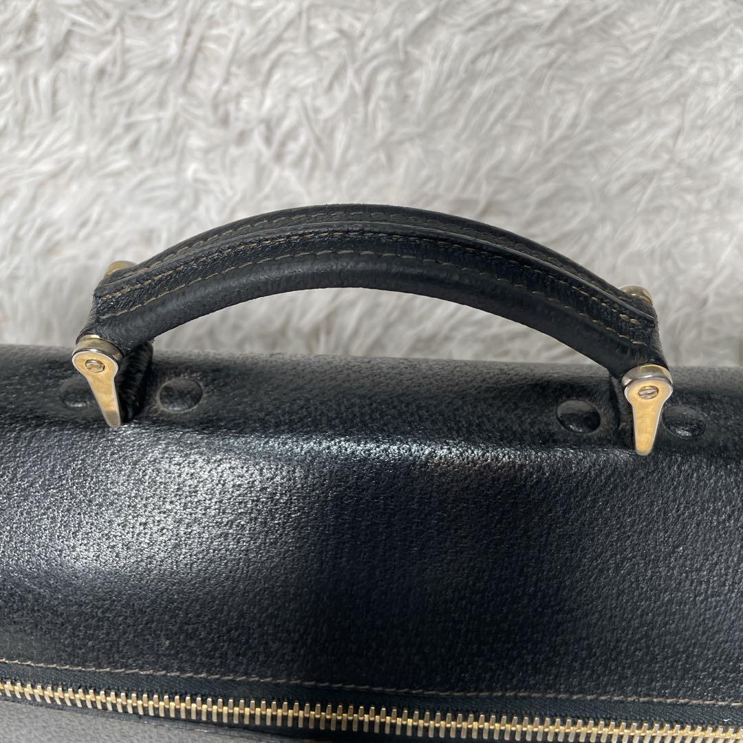 PRADA プラダ　ビジネスバッグ　レザー　ブラック　黒　本革　シボ革