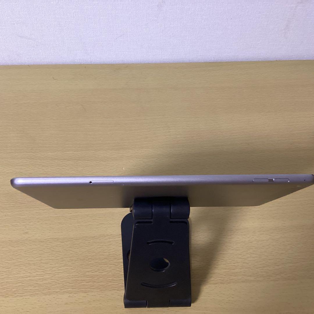 Apple iPad 10.2インチ シルバー