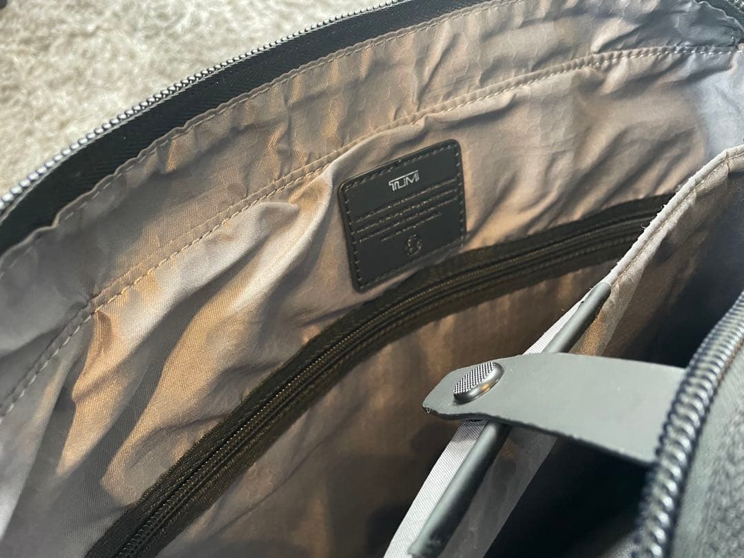 TUMI ビジネストートバッグ