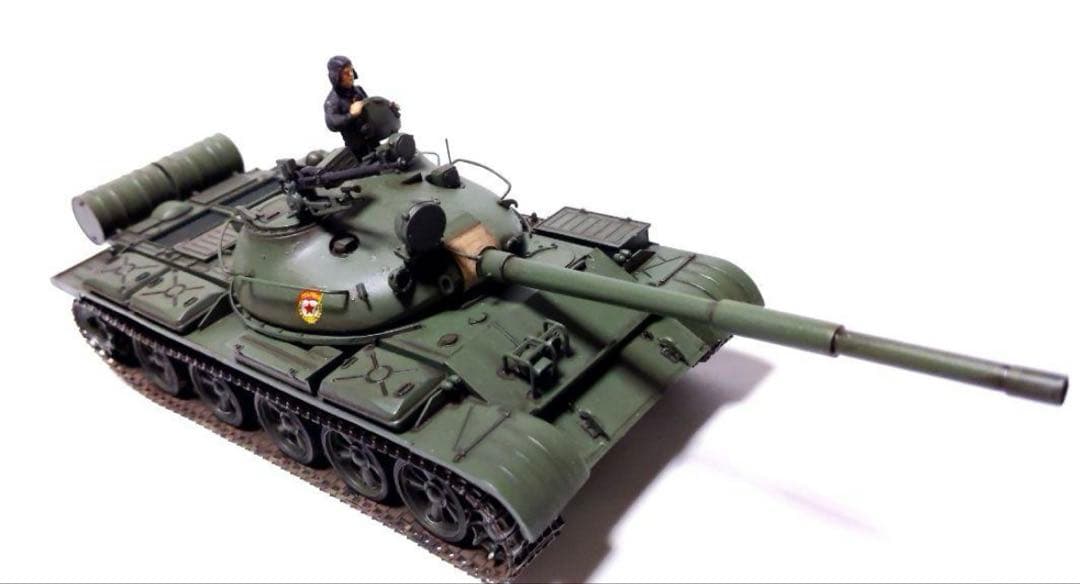 TAMIYA タミヤ1/35 ソビエト T-62A 塗装完成品