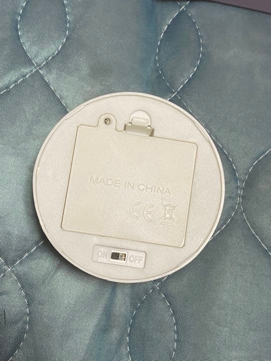 アリアナグランデ ネオンデスクライト　中古