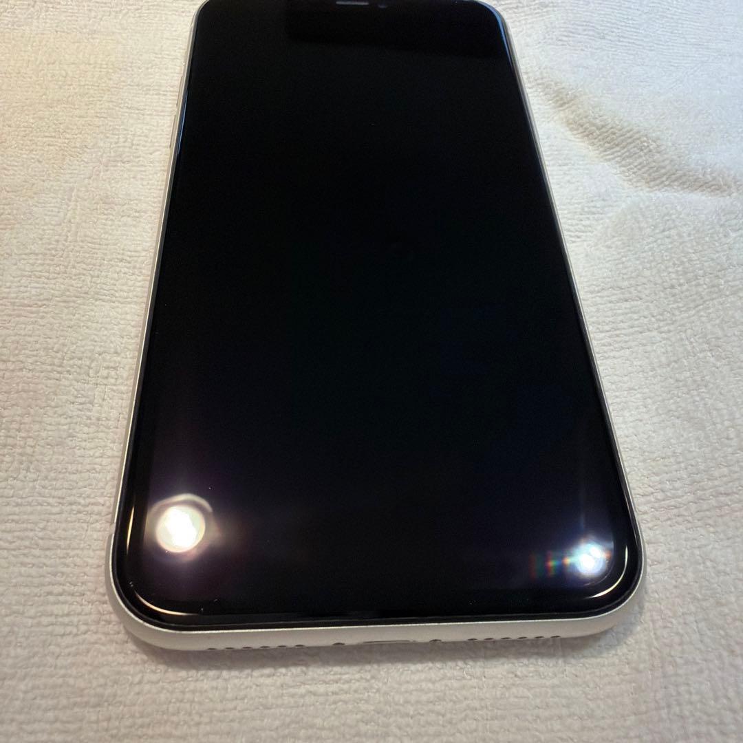 iPhone11 ホワイト 64G
