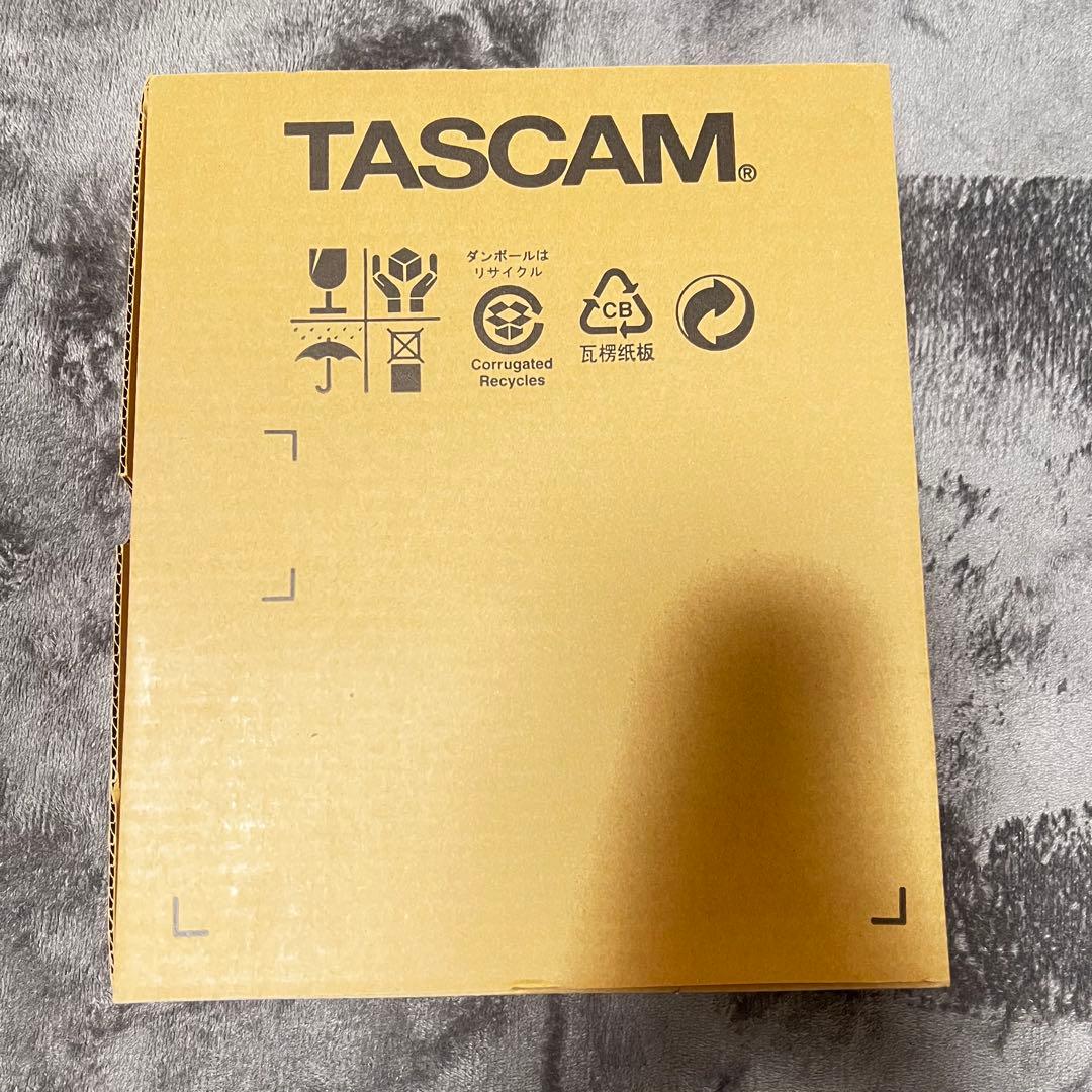 TASCAM CD-GT2 ポータブルギタートレーナー