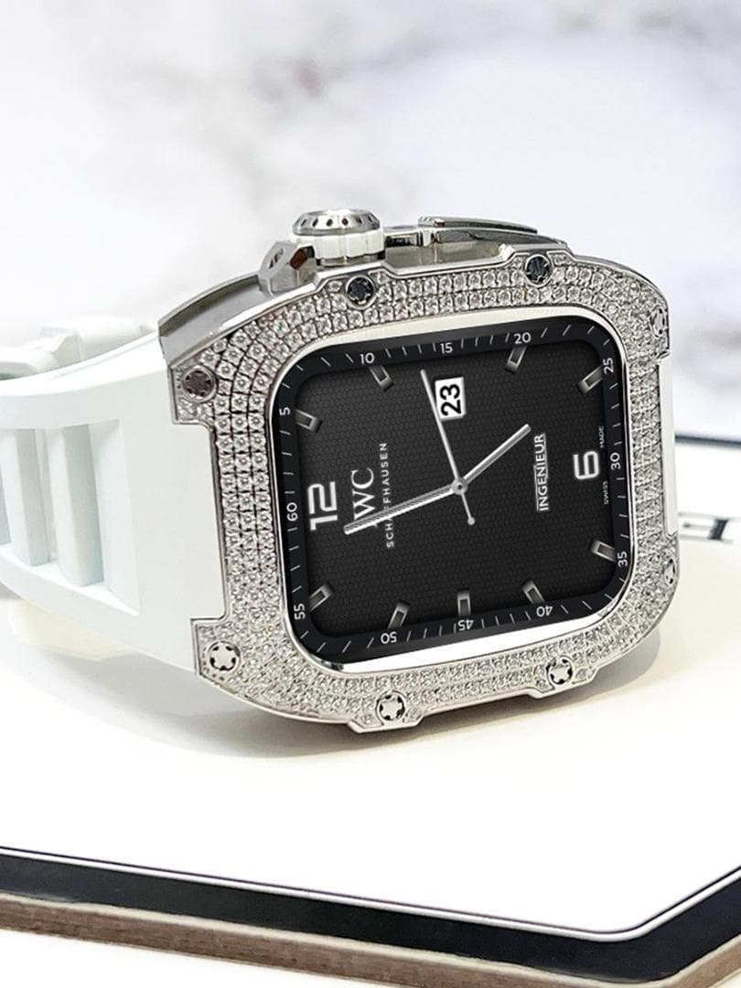 アップルウォッチ カスタム　ケース　/キュービックジルコニア